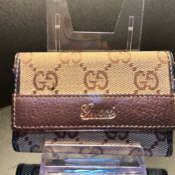 Gucci GG Canvas Key Case - GUC - Picture 1 of 8